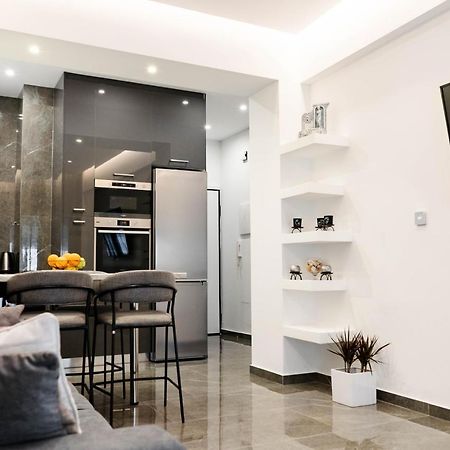 Larissa Railway &Metro Station Apartment Athens Ngoại thất bức ảnh